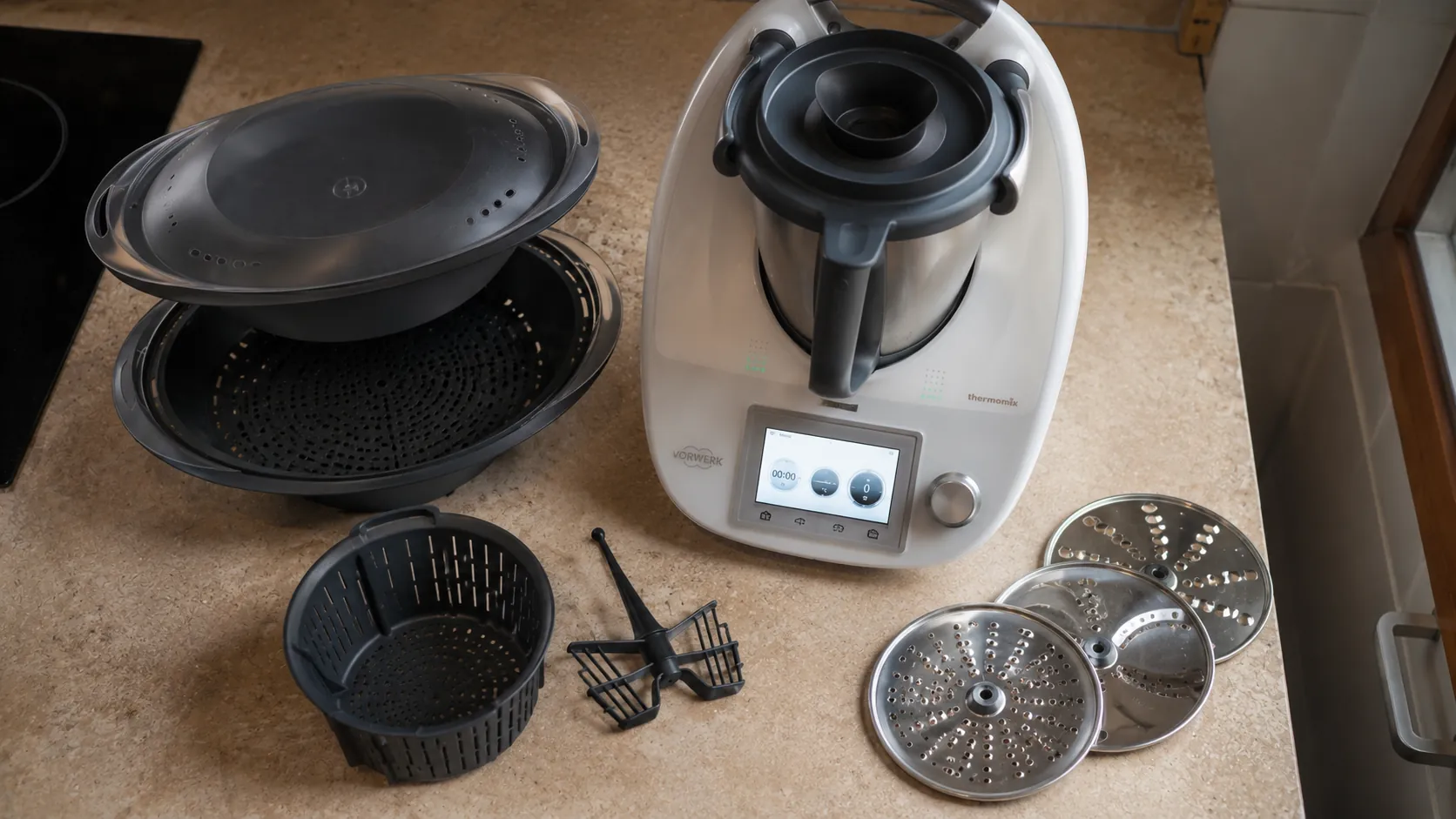 Los accesorios imprescindibles de tu robot de cocina a los que no les estás sacando partido